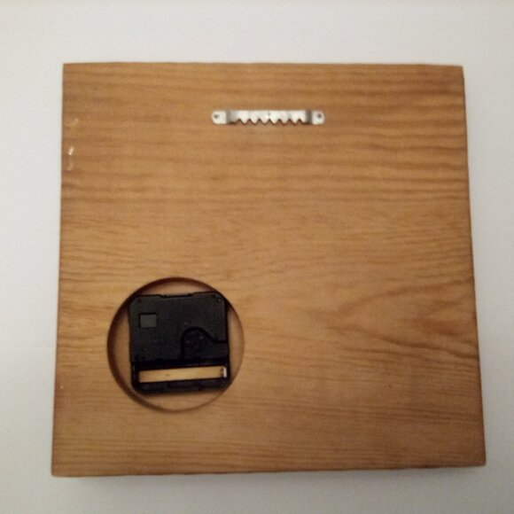 Minnesota Vikings wall clock 80s 90s wood - Picture 3 of 5